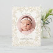 Elegant Drawn Floral Ivory Birth Aankondiging (Staand voorkant)