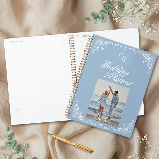 Elégant Dusty Bleu et Blanc Chic Wedding planner