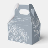 Elegant Dusty Blue en White Floral Favor Box Bedankdoosjes (Voorkant Zijde)