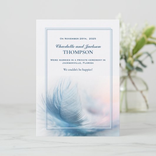 Elégant Dusty Blue Feather Mariage Faire-part (Debout devant)