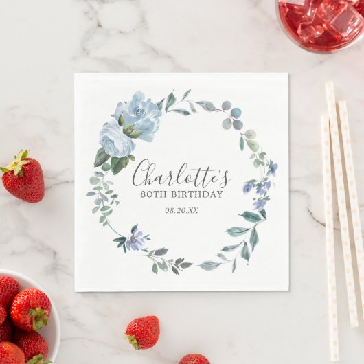 Elegant Dusty Blue Floral 80th Verjaardag Custom Servet (Insitu)