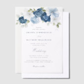 Elegant Dusty Blue Floral Script Wedding Vellum Uitnodigingen (Offset)