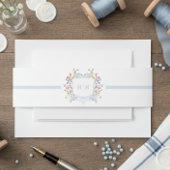 Elegant Dusty Blue Pastel Wildflower Crest Wedding Uitnodigingen Wikkel