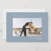 Elegant Dusty Blue Script Heart Photo Weddenschap Bedankkaart (Voorkant)