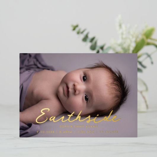 Elegant Earthside Script-Baby Aankondiging (Staand Voorkant)