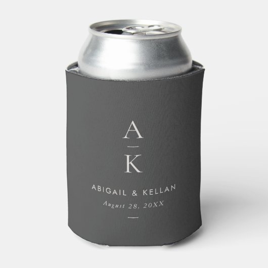 Elegant Eenvoudig Modern Grijs Monogram Bruiloft Blikjeskoeler (Blikje Voorkant)