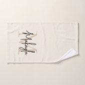 Elegant Eenvoudig Monogram Script Naam Beige Handdoek (Handdoek)