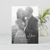 Elegant Eenvoudig Zwart Wit Script Foto Bruiloft Bedankkaart (Staand voorkant)