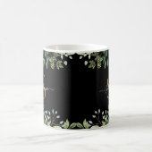 Elegant Eucalyptus Botanisch Goud Monogram Script Koffiemok (Center)