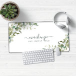 Elégant Eucalyptus Vert sur mesure<br><div class="desc">Elégant Eucalyptus Botanical Custom Desk Mat Mat Pad avec notre belle sauge eucalyptus verdure et typographie moderne pour votre monogramme. Facile à customiser avec vos informations pour un tapis de bureau, un tapis de surface de travail ou des illustrations. Veuillez nous contacter à cedarandstring@gmail.com si vous avez besoin d'aide pour...</div>