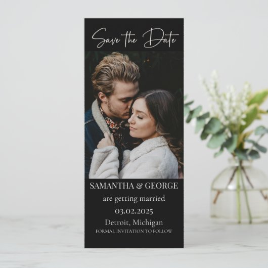 Élégant faire-part calligraphié noir "Save the Dat (Debout devant)
