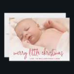 Élégant Faire-part de naissance de vacances photo<br><div class="desc">Annoncez la naissance de votre nouveau bébé garçon ou fille avec cette carte photo moderne avec le message "Joyeux petit Noël" dans un élégant script rouge avec votre nom de famille et l'année sur votre photo horizontale préférée. L'arrière a une deuxième photo avec le nom et les statistiques de naissance...</div>