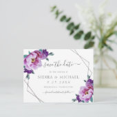 Élégant faire-part floral de pivoines argentées et (Debout devant)