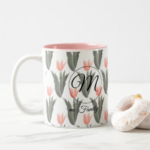 Elegant Family Name Monogram Peach Tulips Painting Tweekleurige Koffiemok
