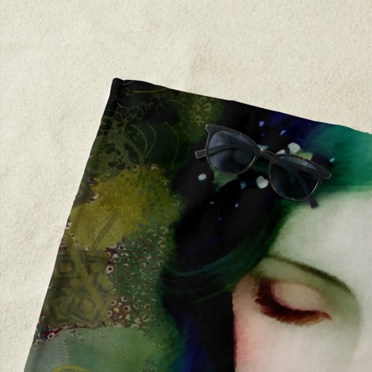 Elegant Fantasy Woman Portret in groen en blauw Strandlaken (In situ)