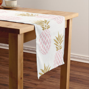 Elegant faux goudtropisch anananaspatroon korte tafelloper