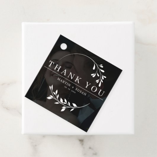 Elegant Faux Vellum Effect Overlay Foto bruiloft Bedankjes Labels (In situ)