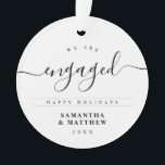 Élégant Fiançailles de script de calligraphie<br><div class="desc">Élégante Calligraphie Script Fiançailles Ornement Faire-part</div>