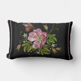 Elegant Floral Embroidery Pattern Black Background Kussen