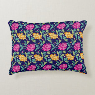 Elegant Floral Flowers Pink Yellow Buds Greenery Accent Kussen