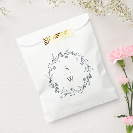 Elegant Floral Laurel Wreath Monogram Wedding Bedankzakje (Gezegeld)