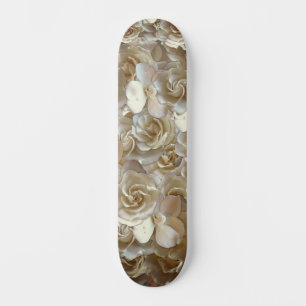 Elegant Floral Roos Petal Pattern Skateboard