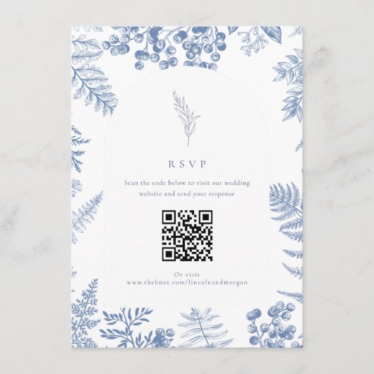 Elegant Frans Blauw Bloemen Bruiloft QR Code Informatiekaartje (Voorkant)