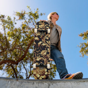 Elegant Fusion: Zwart en Gouden Bloemen Vlaams Skateboard