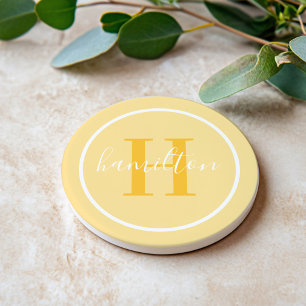 Elegant Geel Gouden Ronde Monogram Script Zandsteen Onderzetter