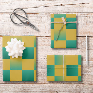 Elegant geruit patroon in groen en goud inpakpapier vel