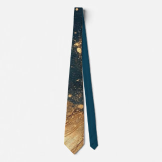 Elegant Gold Accent Tie / Cravate élégante