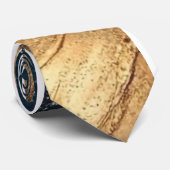 Elegant Gold Accent Tie / Cravate élégante (Roulé)