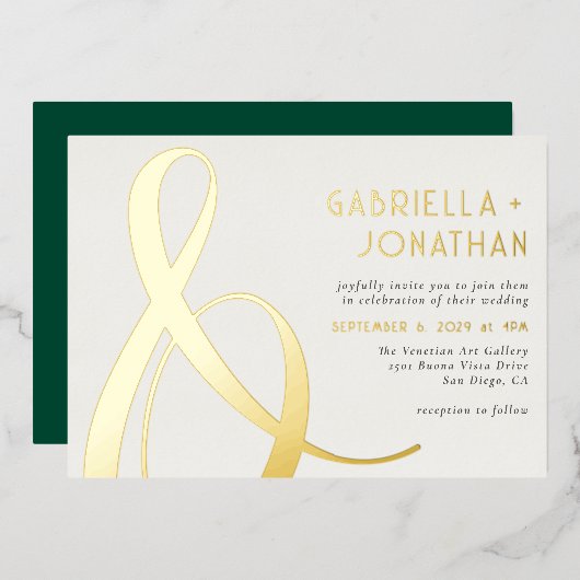 Elegant Gold Ampersand Emerald Green Cream Wedding Folie Uitnodiging (Voorkant / Achterkant)