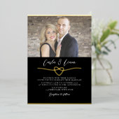 Elegant Gold Black Photo Mariage Foil Invitation (Debout devant)
