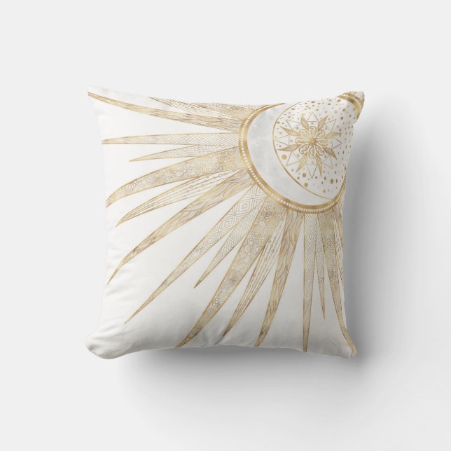 Elegant Gold Doodles Sun Moon Mandala Design Kussen (Voorkant)