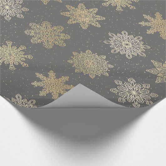 Elegant Gold en grijs Snowflake-kerstpatroon Cadeaupapier (Hoek)