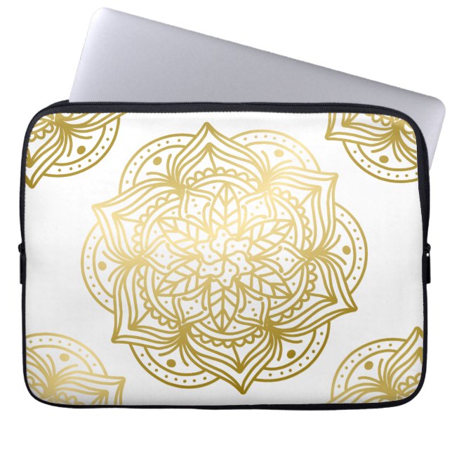 Elegant Gold en White Mandala Pattern Laptop Sleeve (Voorkant)