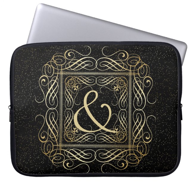Elegant Gold Foil look Scrollwork Script op zwart Laptop Sleeve (Voorkant)