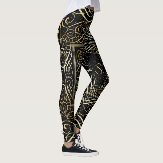 Elegant Gold Foil look Scrollwork Script op zwart Leggings (Rechts)