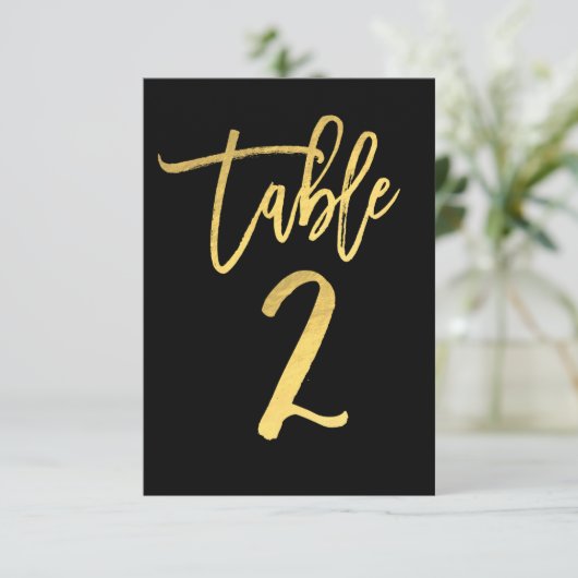 Elegant Gold Foil Moderne Script Table Number 2 Kaart (Staand voorkant)