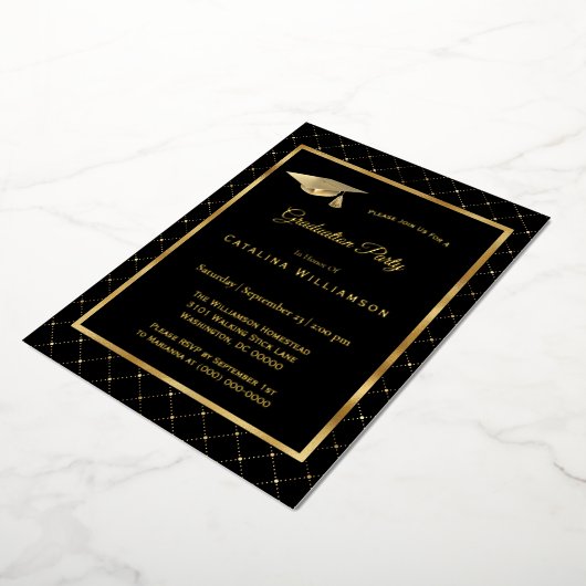 Elegant Gold Geometric Pattern Afstuderen Folie Uitnodiging (Gedraaid)