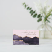 Elegant Gold Paarse Marble Script Abstract Visitekaartje (Staand voorkant)