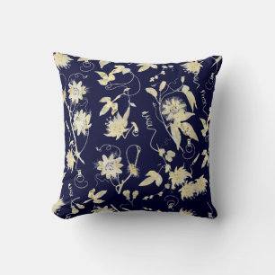 Elegant Gold Passion Flowers op Navy Blue Pattern Kussen