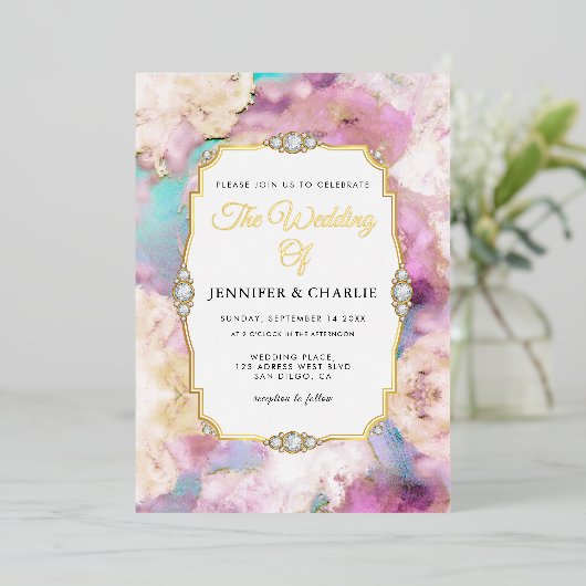 Elegant Gold Script Waterverf Marble Modern Real Folie Uitnodiging (Staand Voorkant)