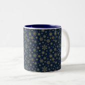 Elegant Gold Snowflake Winter Pattern Tweekleurige Koffiemok (Voorkant rechts)