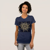 Elegant Gold Sun Mandala Blue Nebula Design T-shirt (Voorkant volledig)