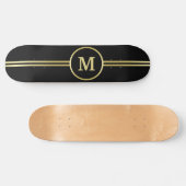 Elegant goud Gepersonaliseerd monogram op zwart Skateboard (Horizontaal)