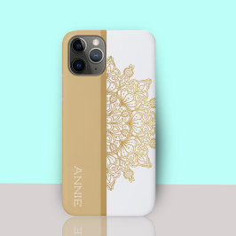 Elegant Goud Mandala Patroon op Witte Naam iPhone 11 Pro Hoesje