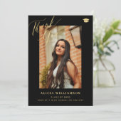Elegant gouden script afstuderen foto afstuderen bedankkaart (Staand voorkant)