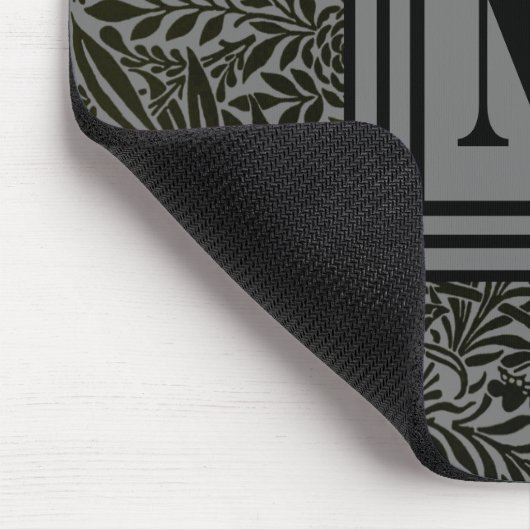 Elegant Gray en Black Monogrammed William Morris Muismat (Hoek)